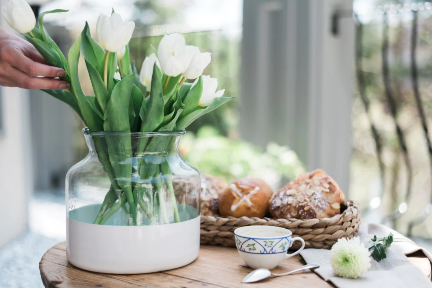 White Colorblock Flower Vase